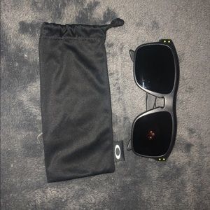 Never worn new Oakley sunglasses